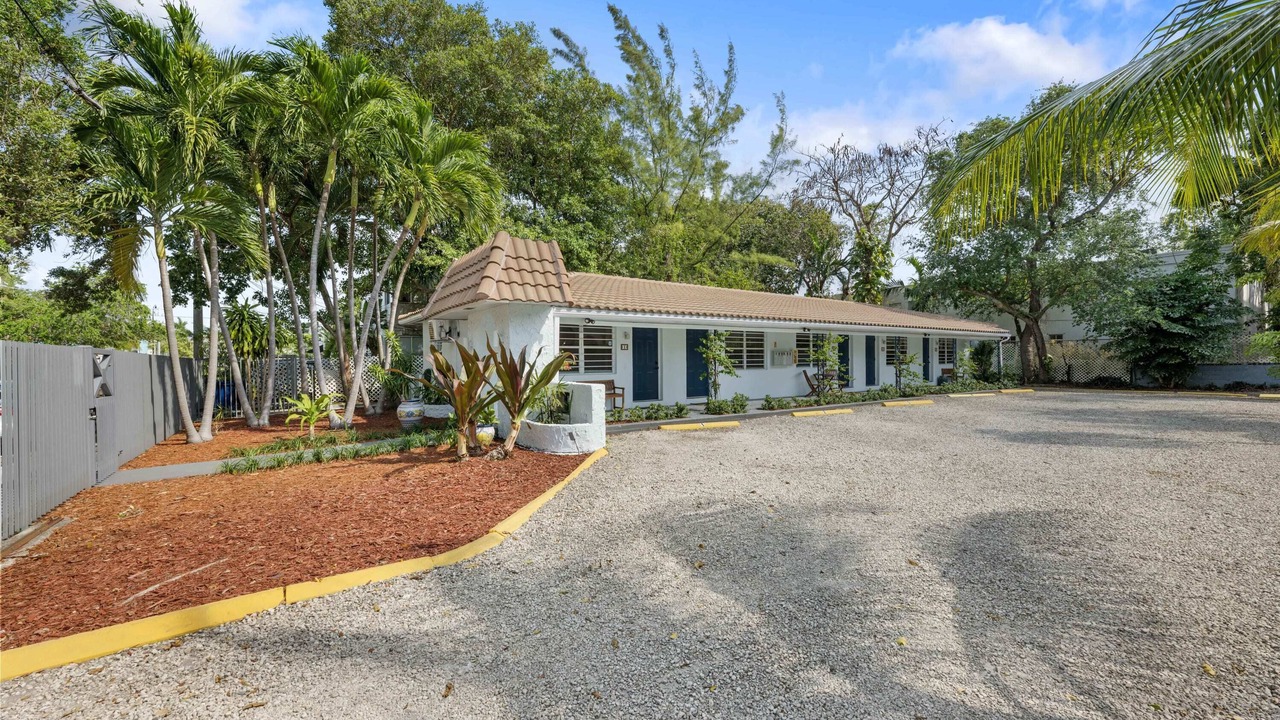 Photo of Outdoor in Northeast Miami