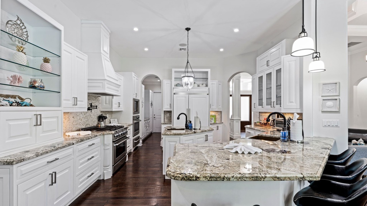 Photo of Kitchen in Lauderdale Beach