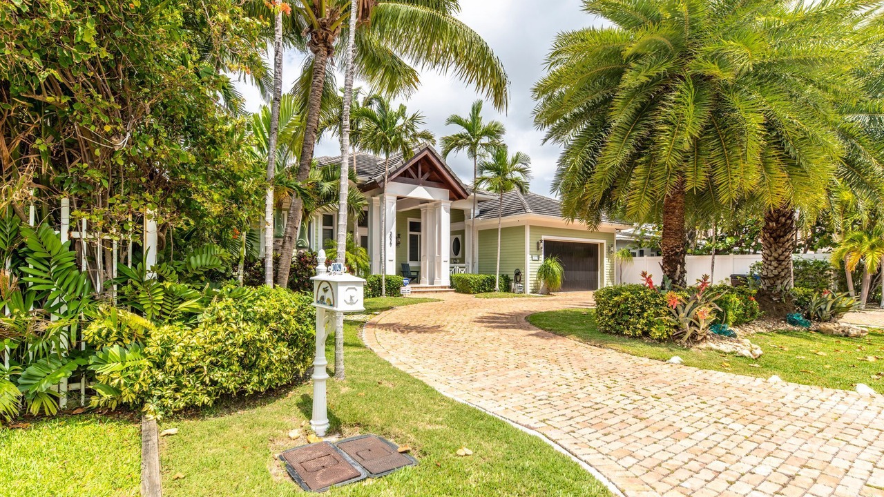 Photo of Outdoor in Lauderdale Beach