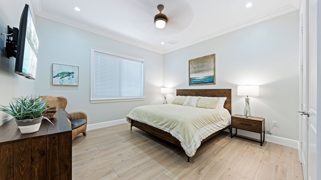 Photo of Bedroom in Lauderdale Beach