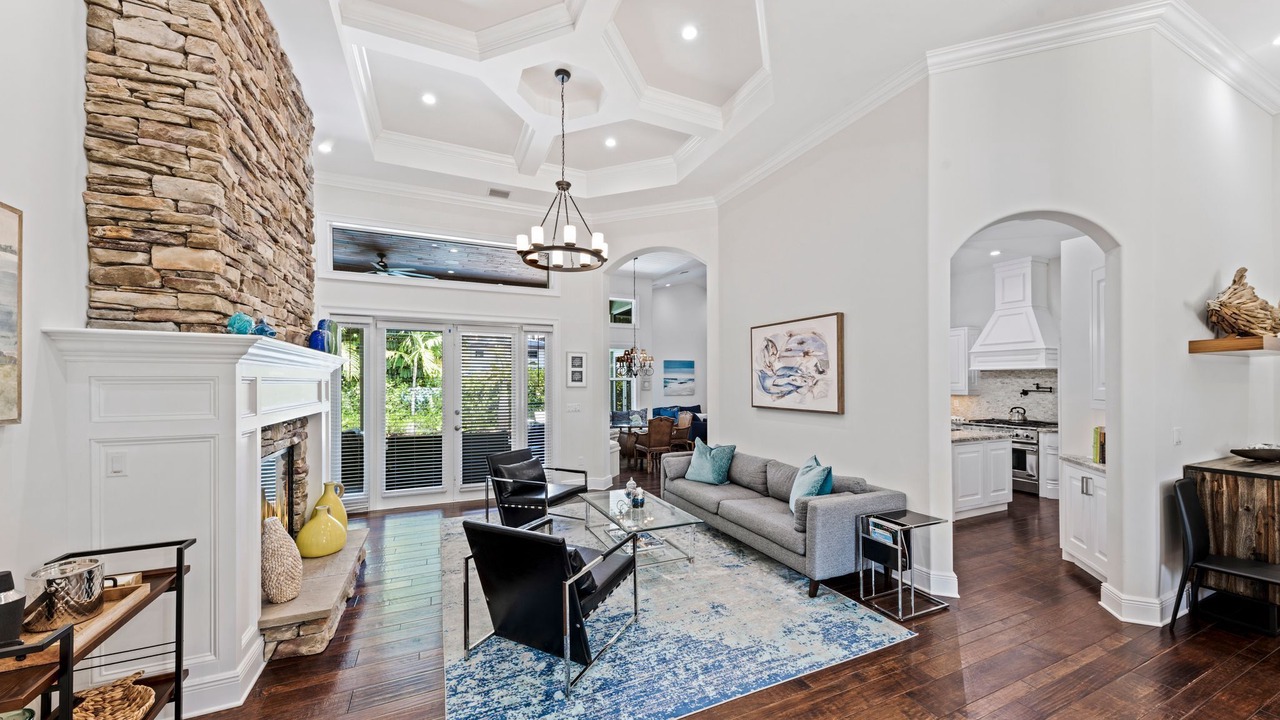 Photo of Livingroom in Lauderdale Beach