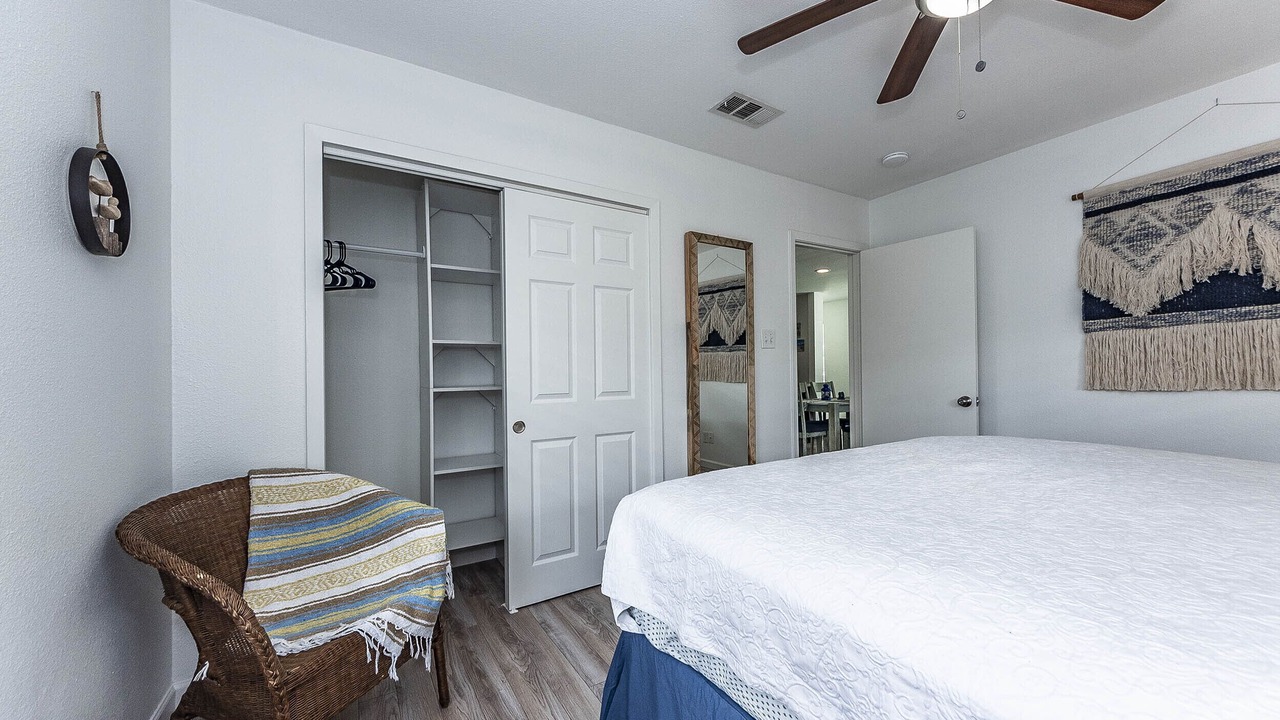 Photo of Bedroom in Clear Lake Shores