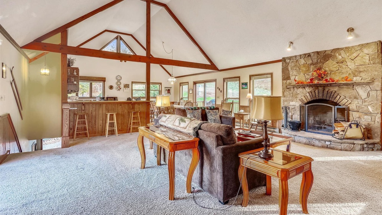Photo of Livingroom in Northface