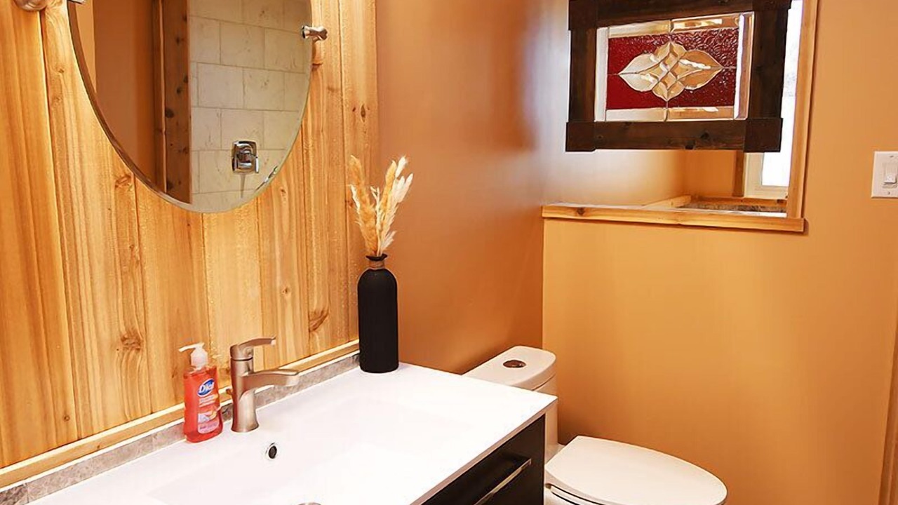 Photo of Bathroom in Pincher Creek