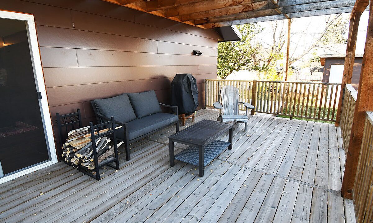 Photo of Patio Balcony in Pincher Creek
