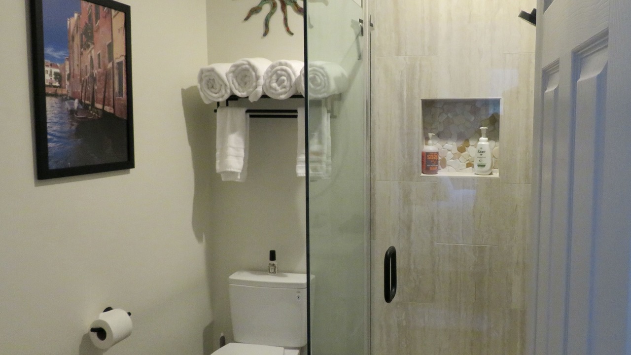 Photo of Bathroom in Forest Highlands