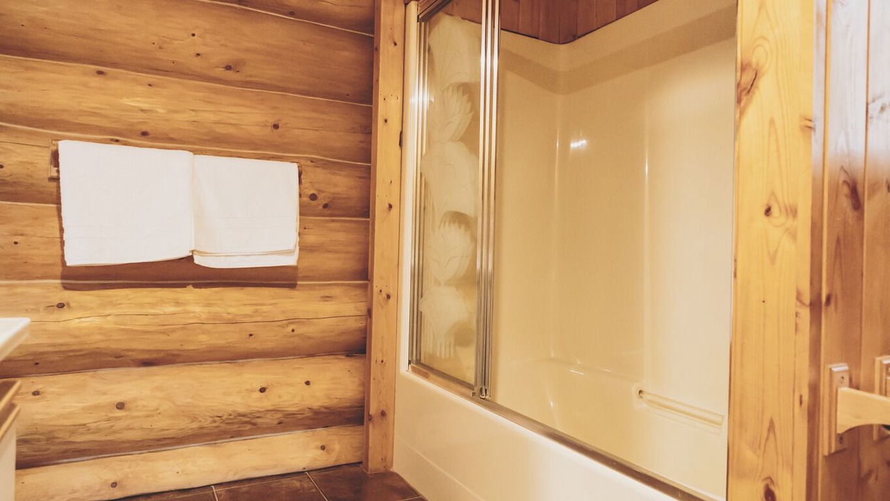Photo of Bathroom in Rock Lake