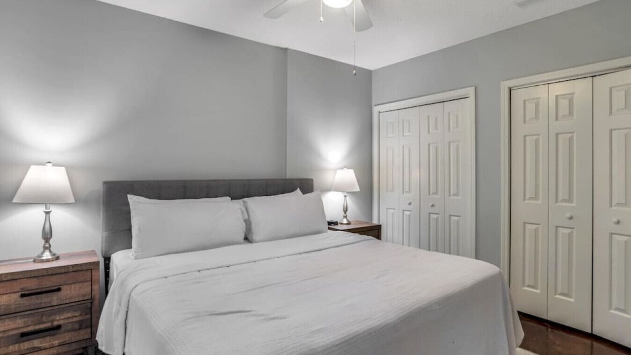 Photo of Bedroom in Royal Pines