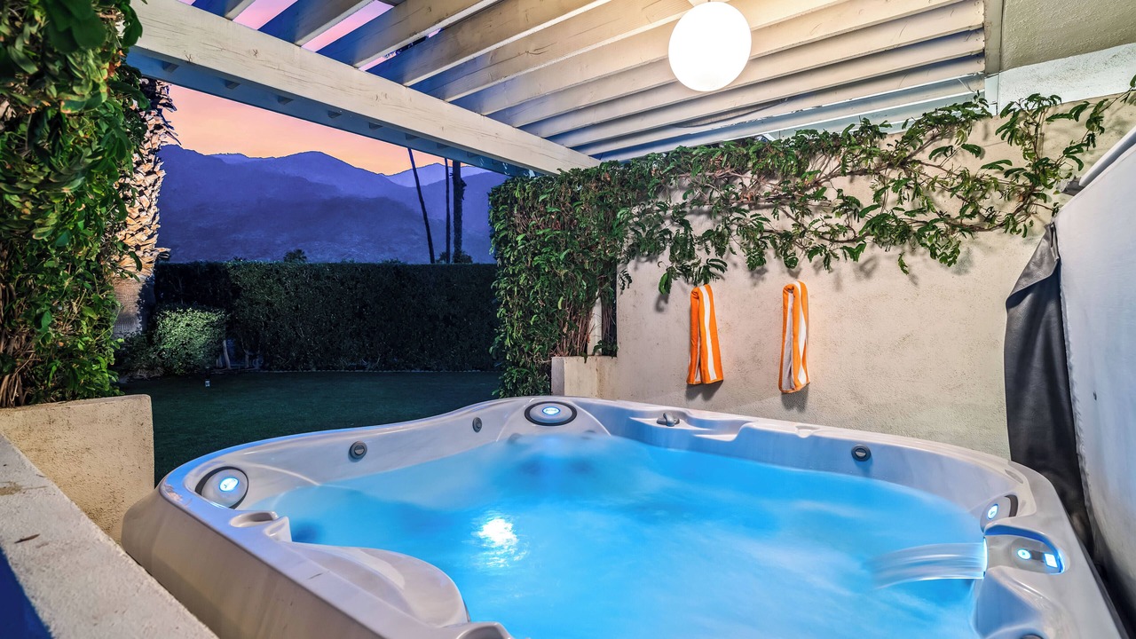 Photo of Outdoor in Tahquitz River Estates