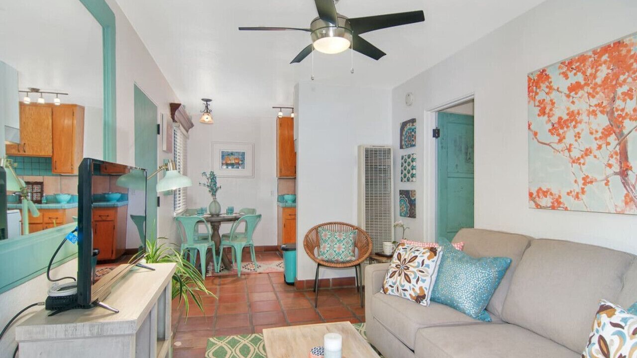 Photo of Livingroom in Old Town
