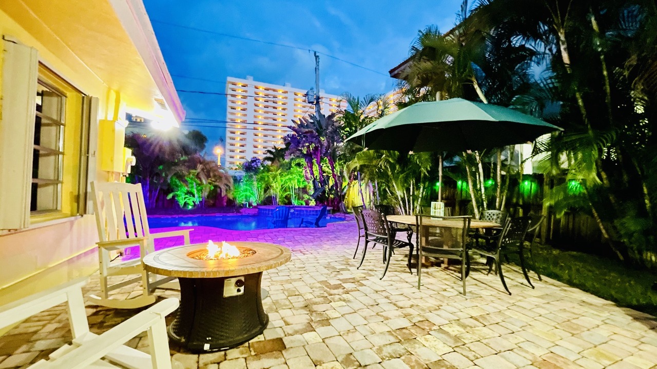 Photo of Outdoor in Dolphin Isles
