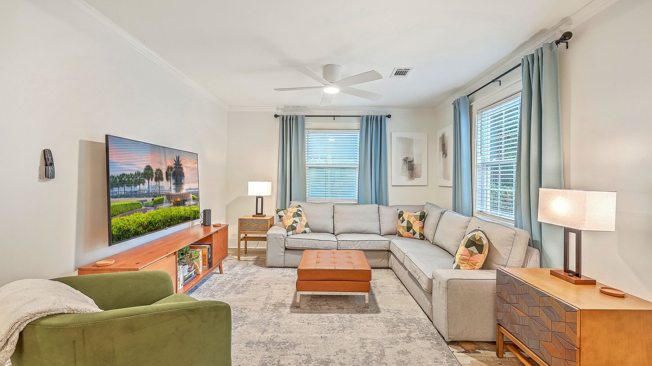Photo of Livingroom in Mount Pleasant