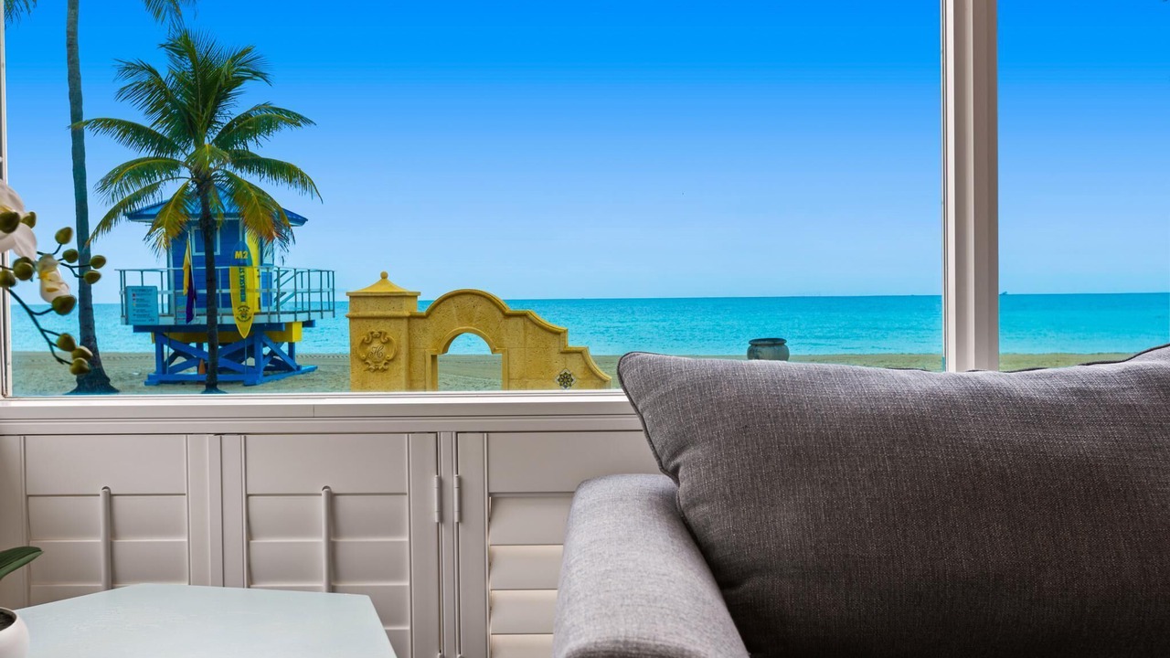 Photo of Livingroom in Hollywood