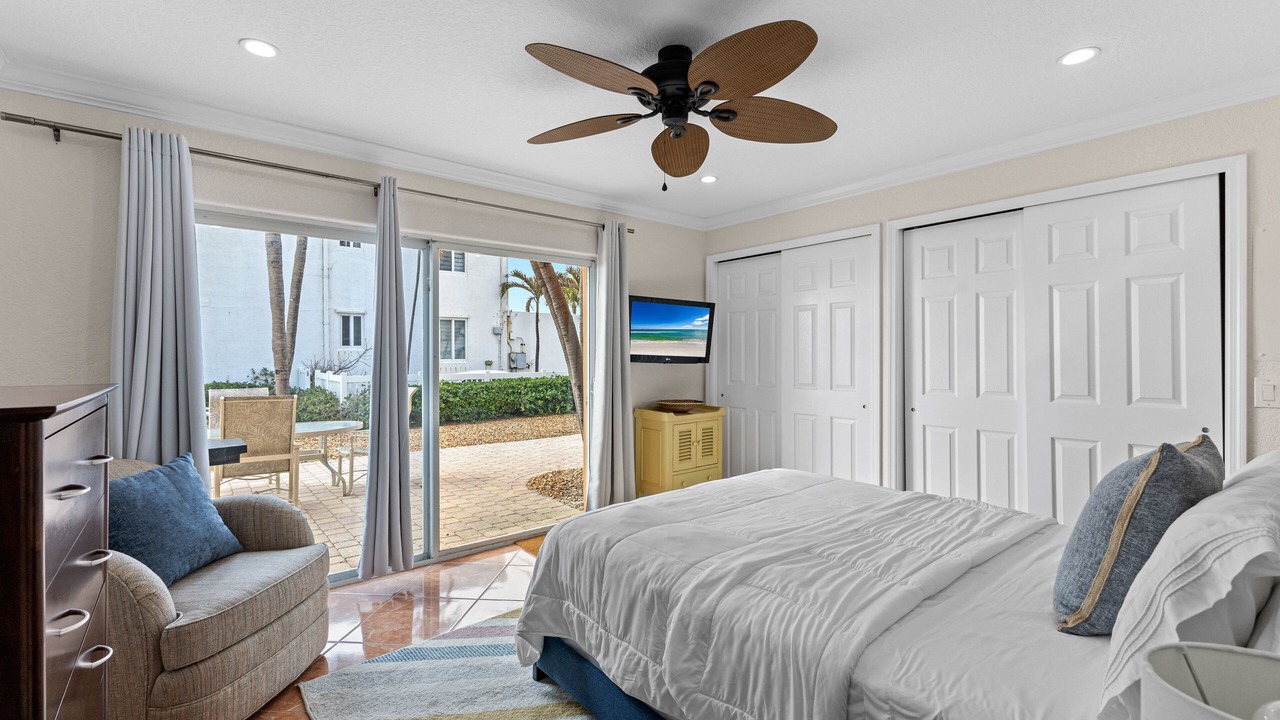 Photo of Bedroom in Hollywood