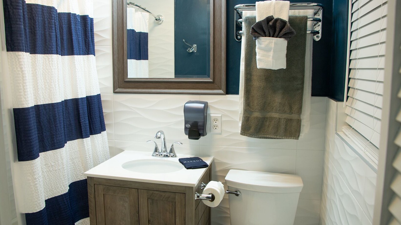 Photo of Bathroom in The Cove