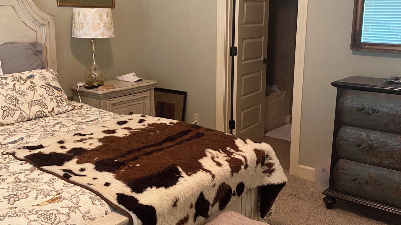 Photo of Bedroom in Northport