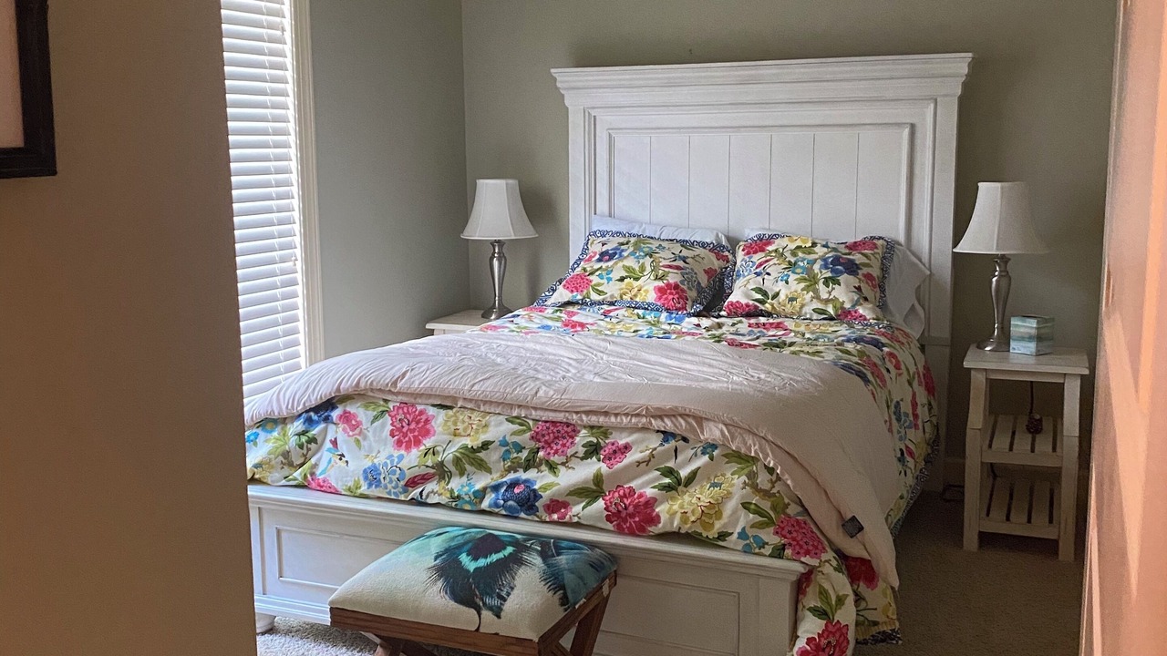 Photo of Bedroom in Northport