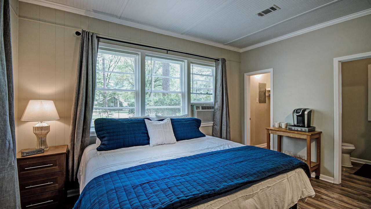 Photo of Bedroom in Tougaloo