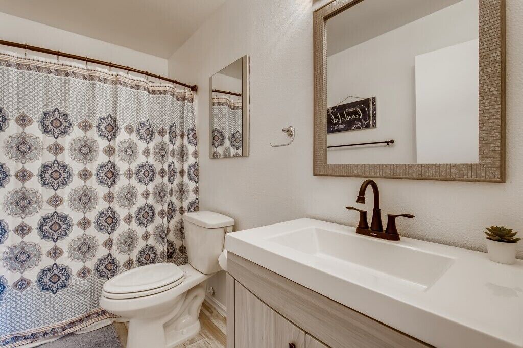 Photo of Bathroom in Pittmann