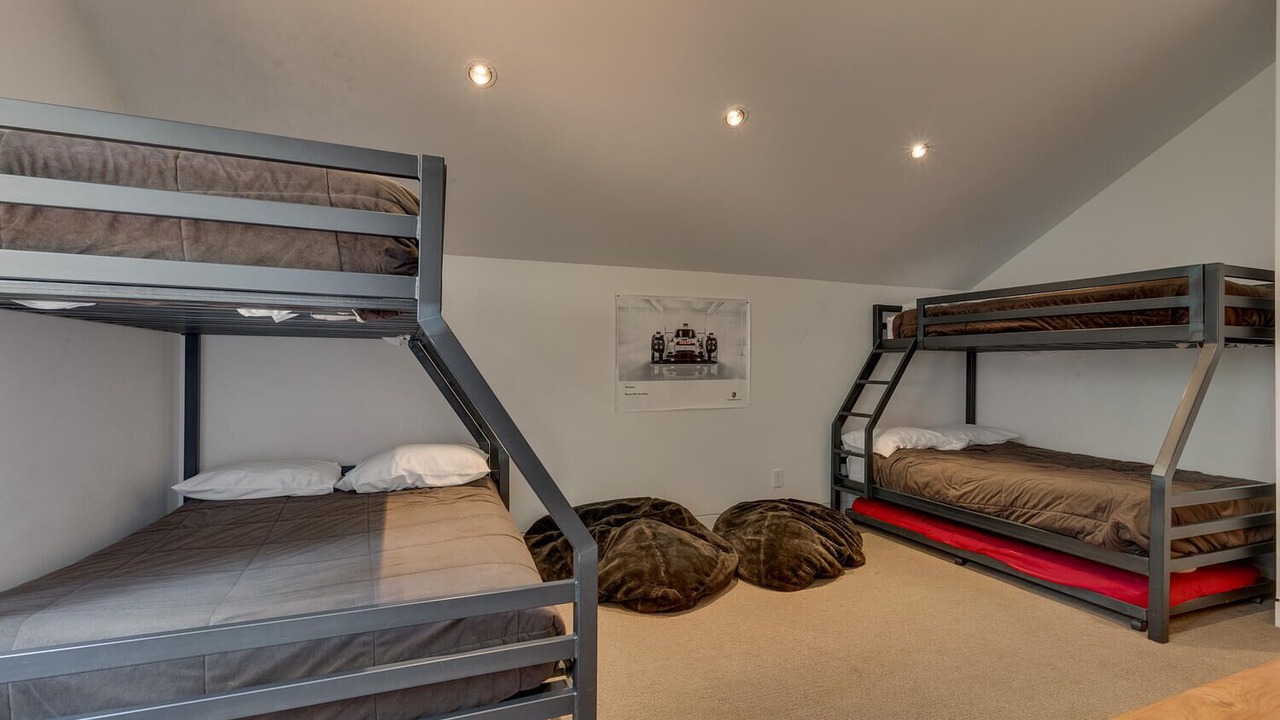 Photo of Bedroom in Tahoe Pines