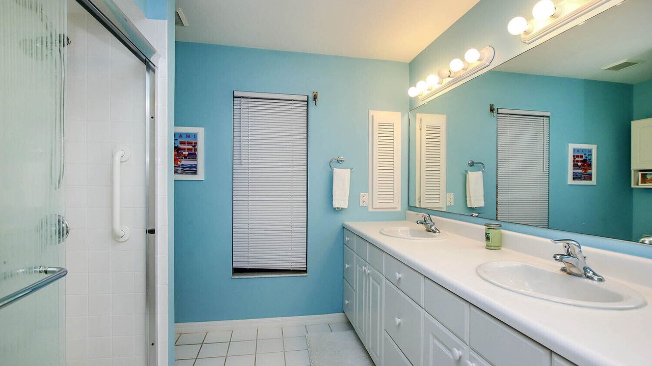 Photo of Bathroom in The Dunes