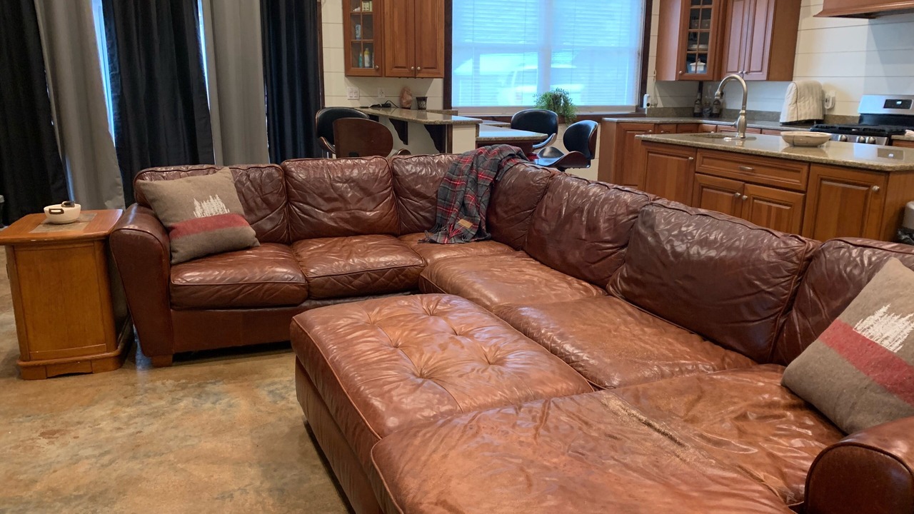 Photo of Livingroom in Town of Bellmont