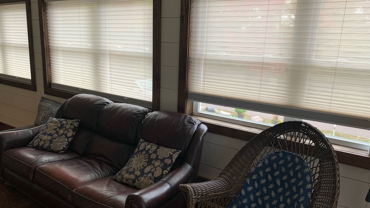Photo of Livingroom in Town of Bellmont