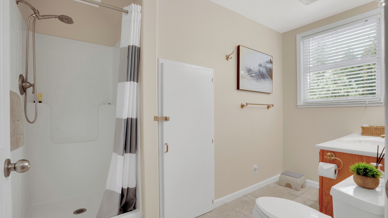 Photo of Bathroom in Mariposa