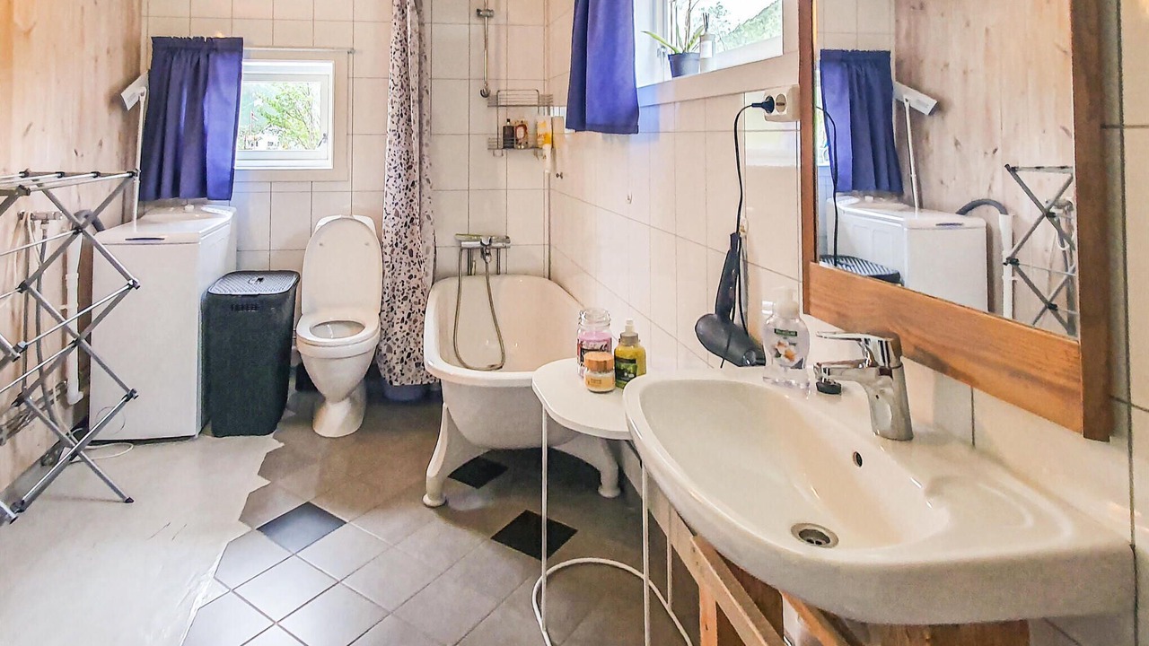 Photo of Bathroom in Sortland