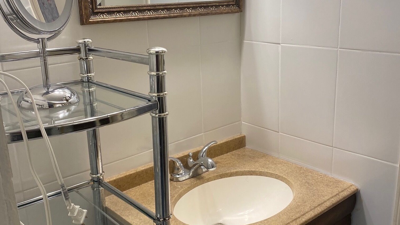 Photo of Bathroom in Discovery Bay