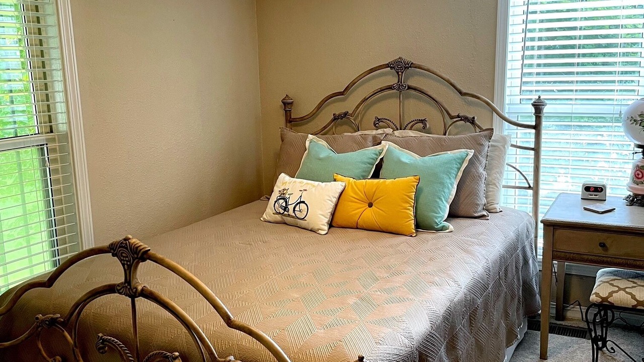 Photo of Bedroom in Harrison