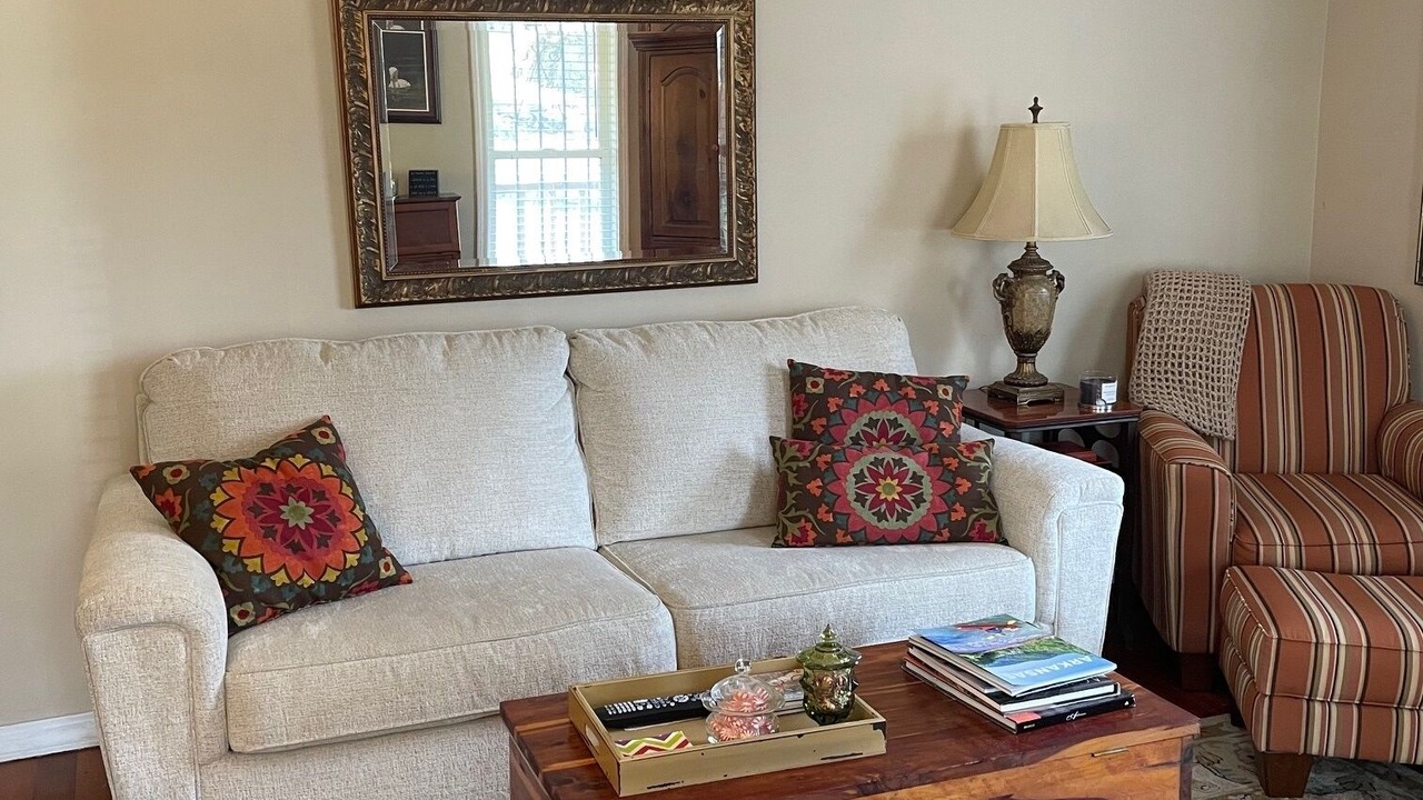 Photo of Livingroom in Harrison