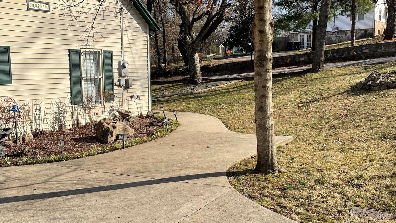 Photo of Outdoor in Harrison