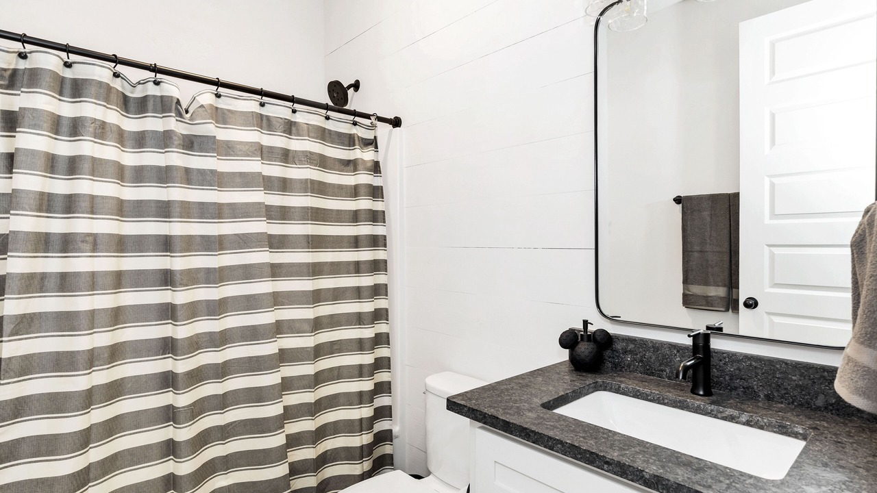 Photo of Bathroom in Dadeville