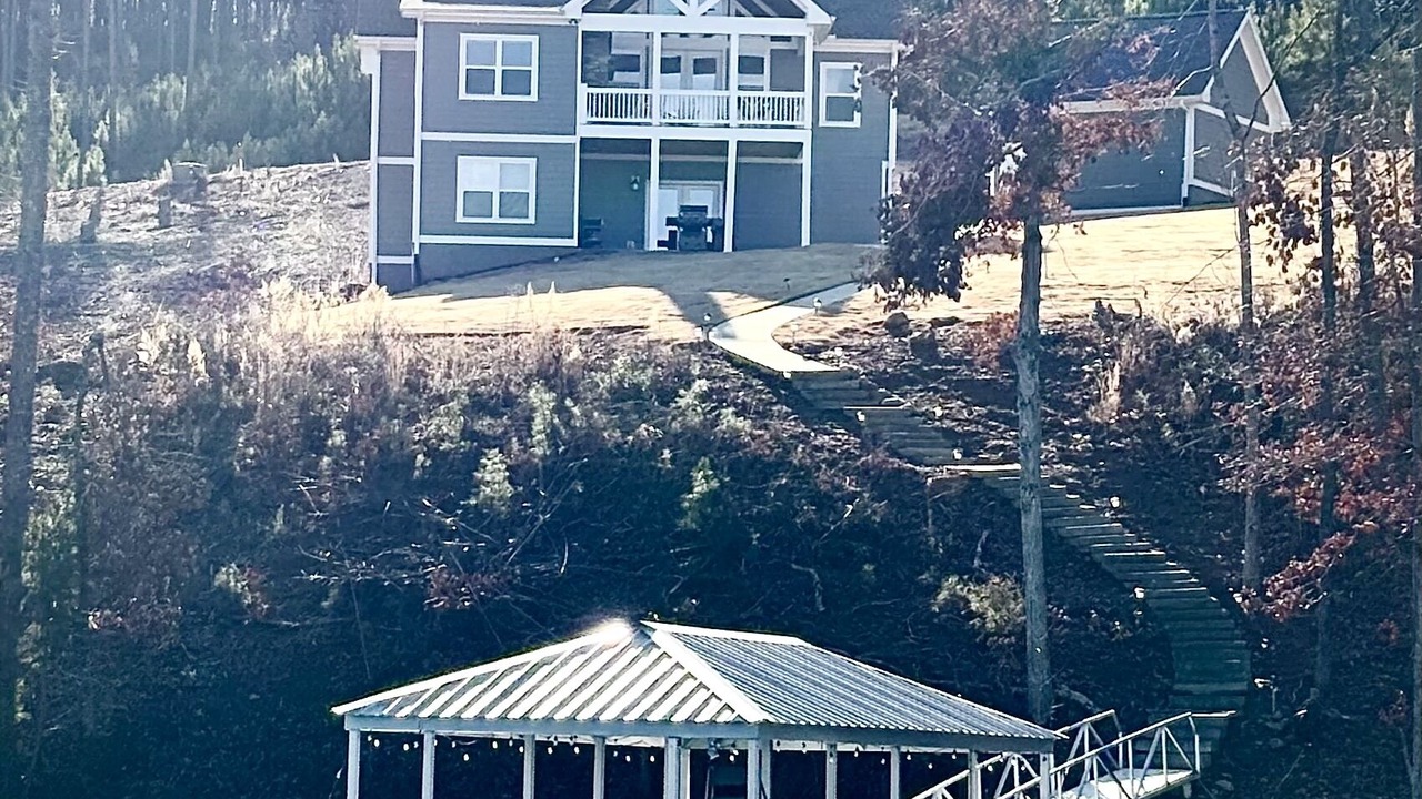 Photo of Outdoor in Six Mile