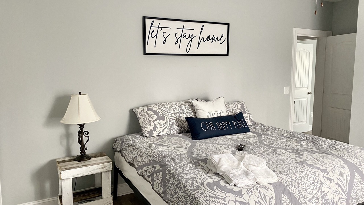 Photo of Bedroom in Six Mile