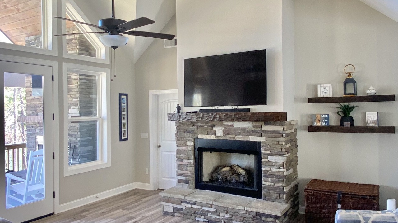 Photo of Bedroom in Six Mile