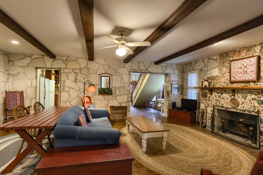 Photo of Livingroom in Hunt