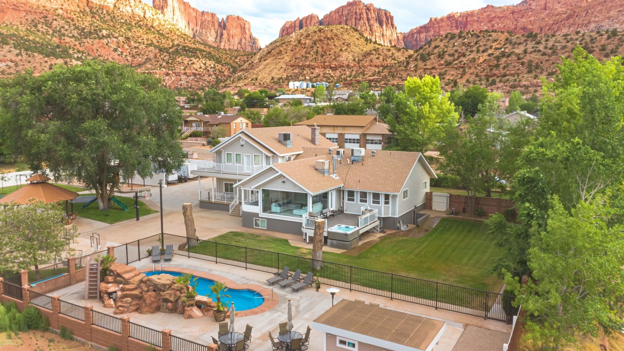 Photo of Others in Hildale