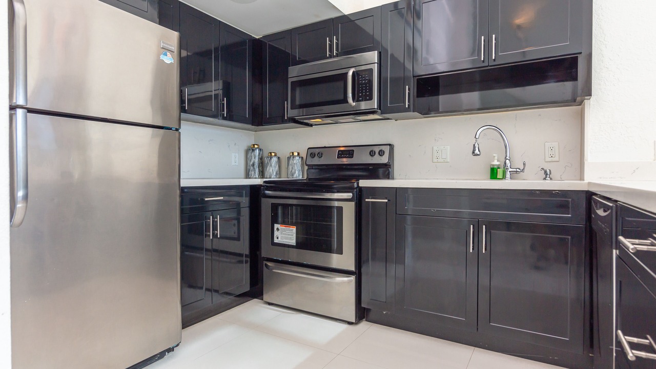 Photo of Kitchen in Mid Beach