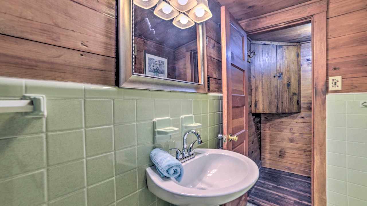 Photo of Bathroom in Dover