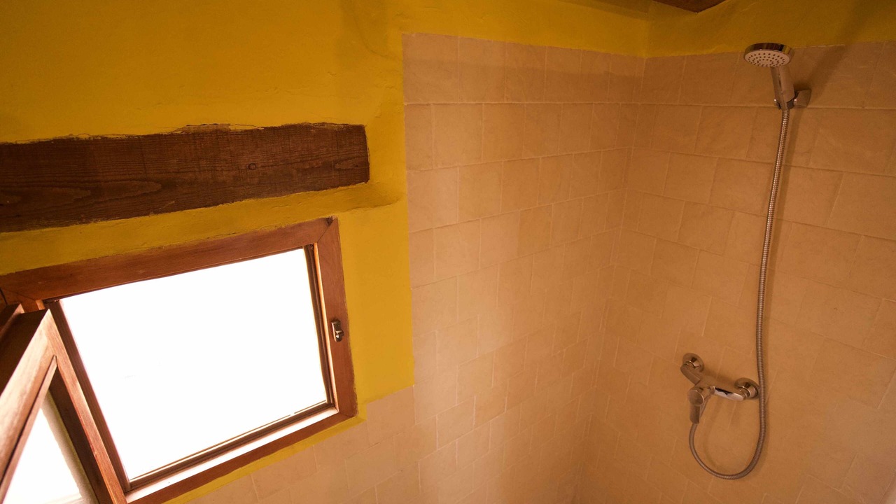 Photo of Bathroom in Alpuente