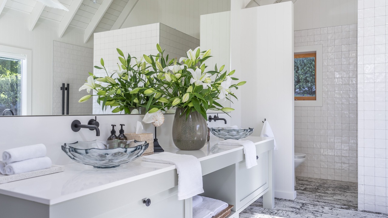 Photo of Bathroom in Langs Beach