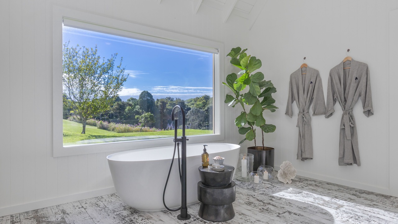 Photo of Bathroom in Langs Beach