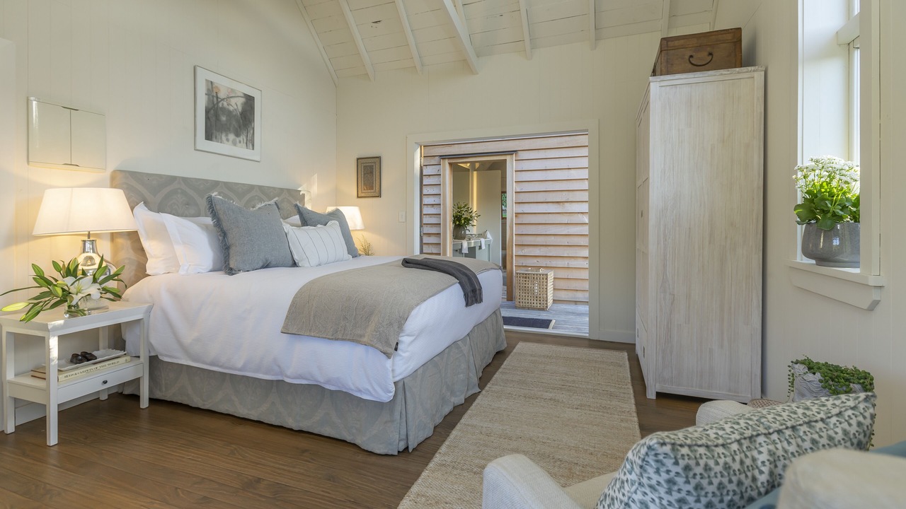 Photo of Bedroom in Langs Beach