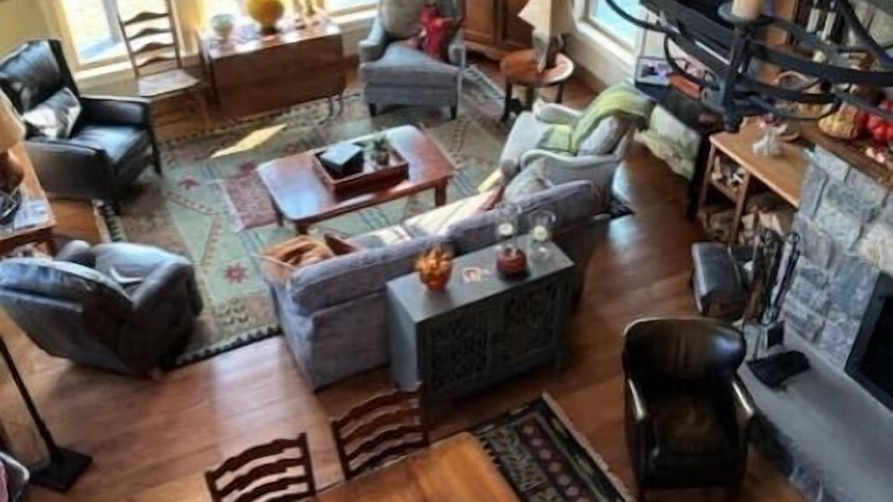 Photo of Livingroom in Elizabethtown