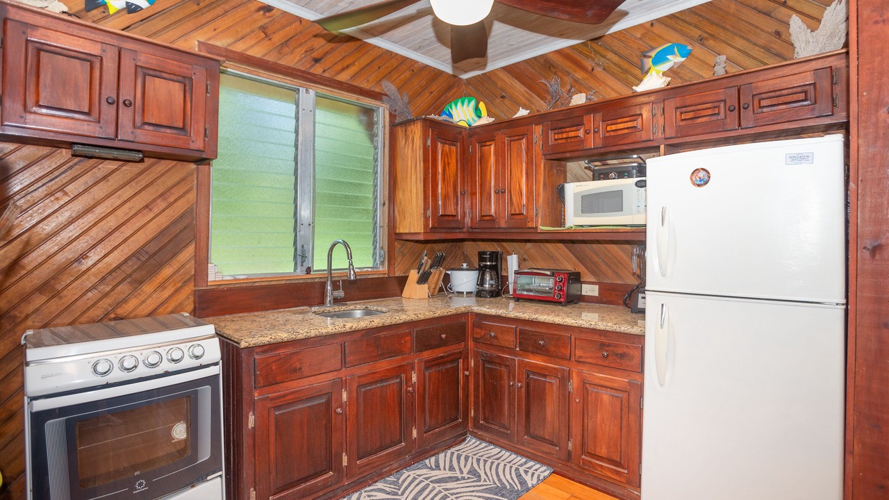 Photo of Kitchen in Antoneys Cay