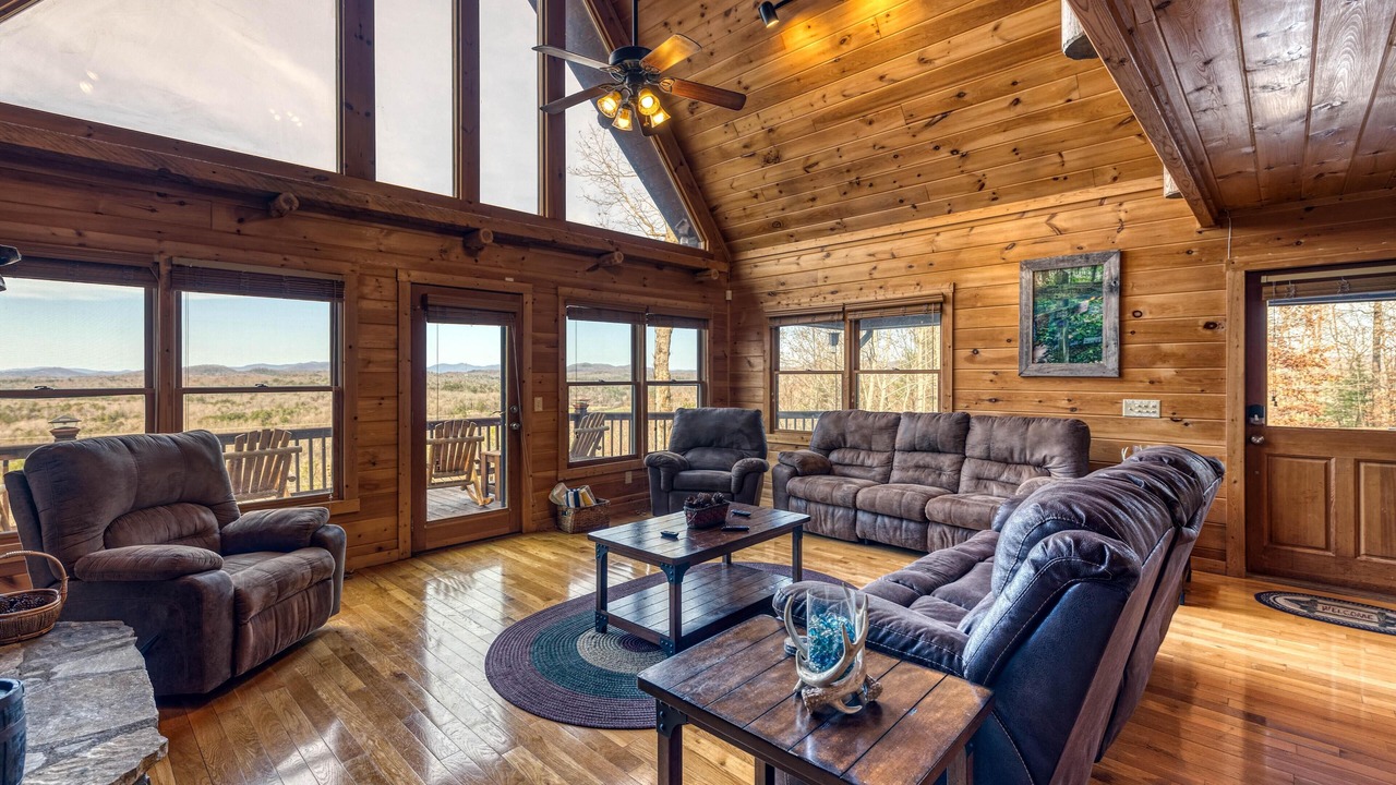 Photo of Livingroom in Morganton