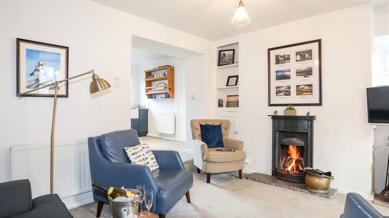 Photo of Livingroom in Penmon