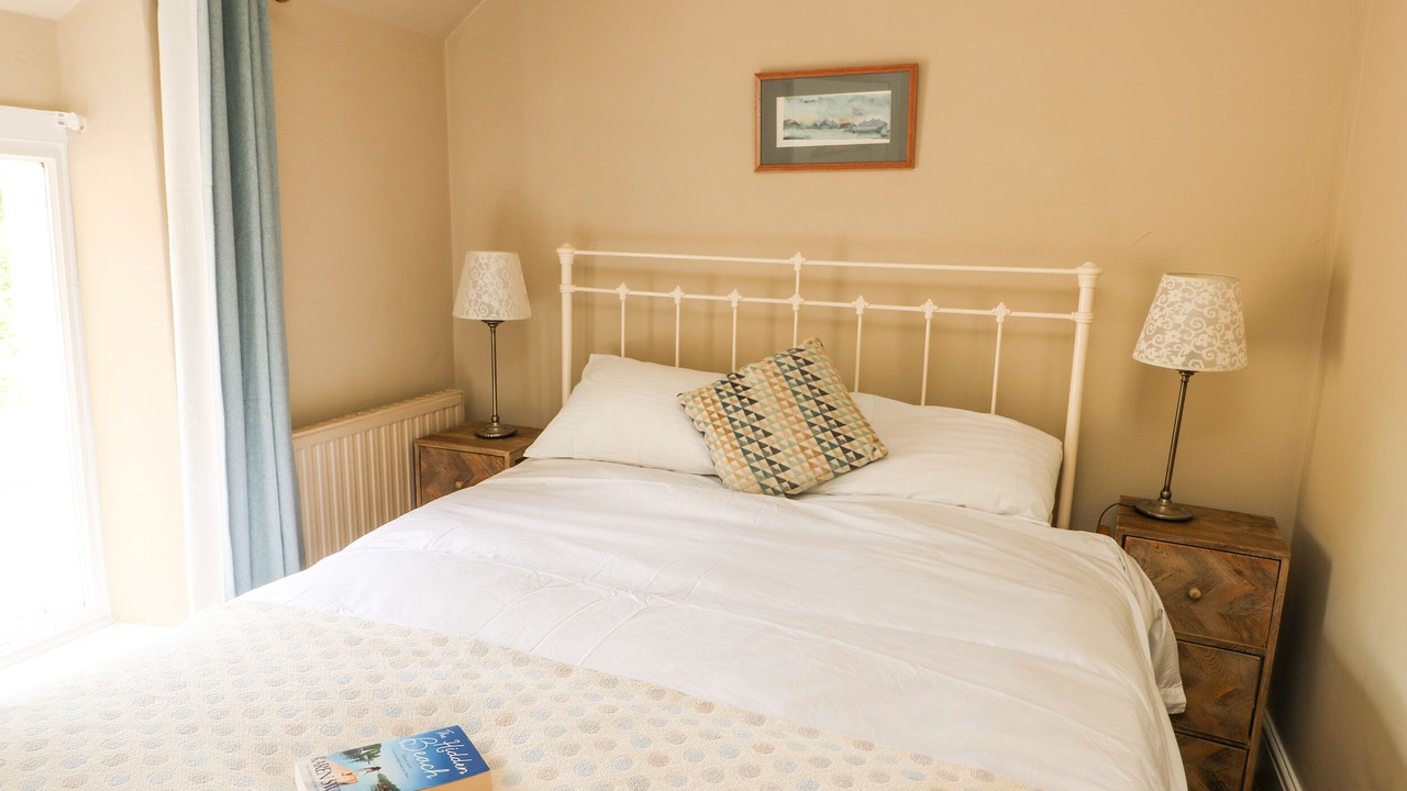 Photo of Bedroom in Penmon